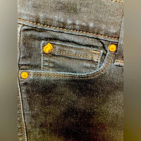 Denizen from Levi’s Women’s High Rise Ankle Jegging Jeans, Size 5, W 27, Blue - Picture 3 of 10